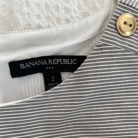 Banana Republic Seersucker Shift Dress - Picture 2 of 14